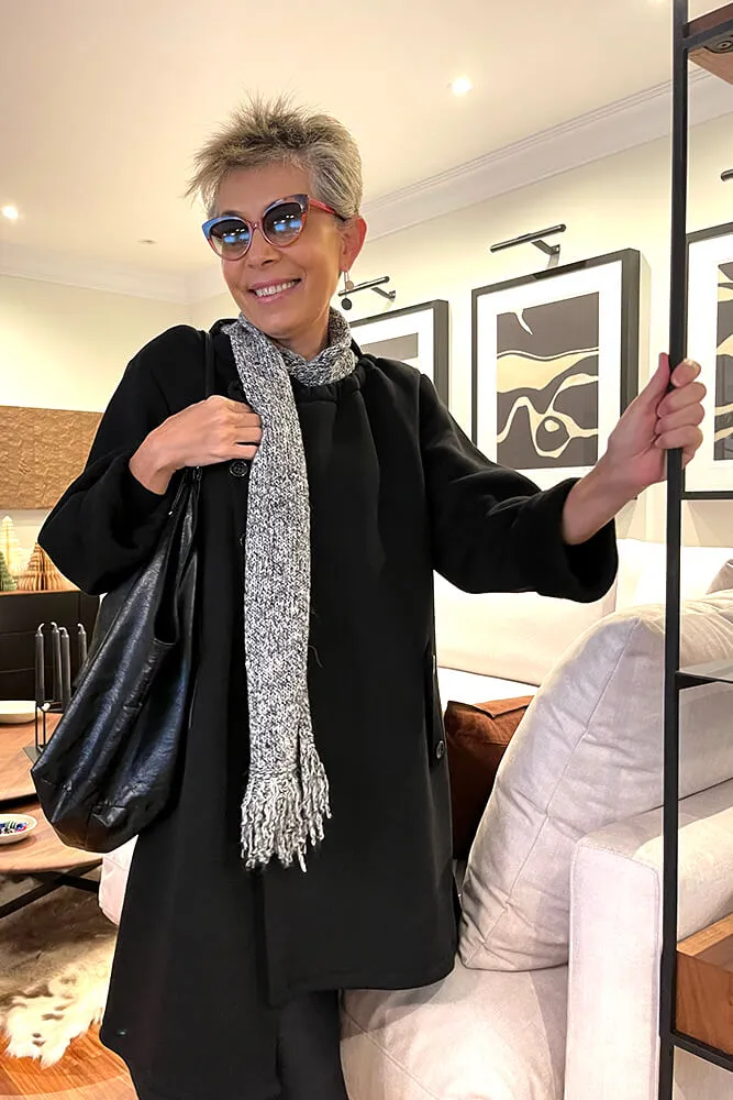 Abriguito asimétrico de tejido tipo neopreno