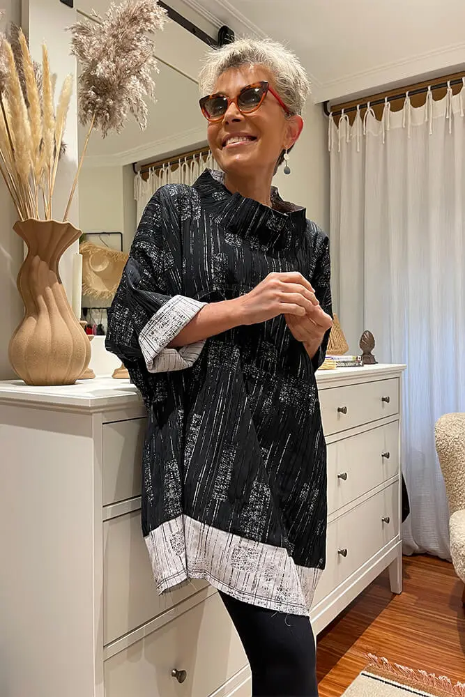 Top / Mini - vestido en colores combinados con estampado efecto plisado