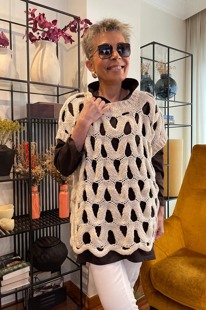 Jersey de punto sin mangas con diseño calado