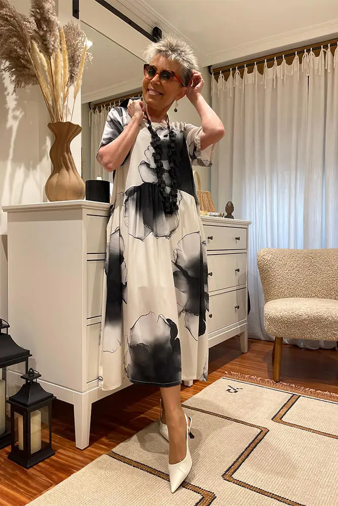 Vestido de largo midi en tejido de viscosa con estampado floral