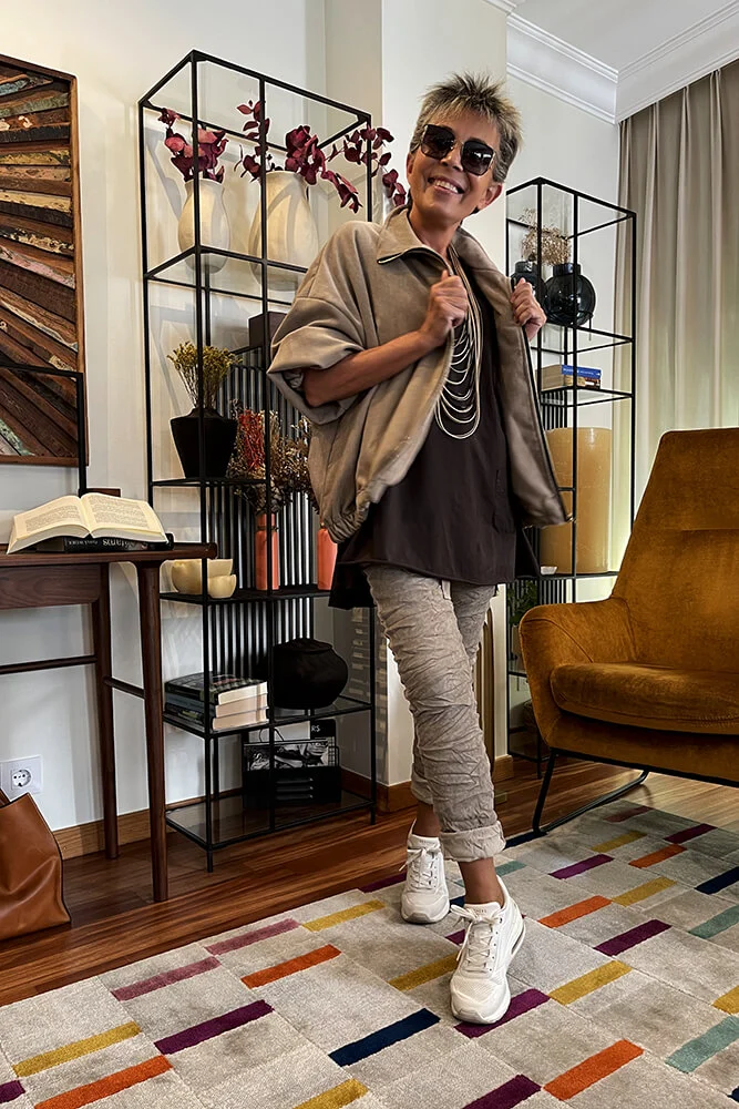 Chaqueta bomber en tejido símil chenilla